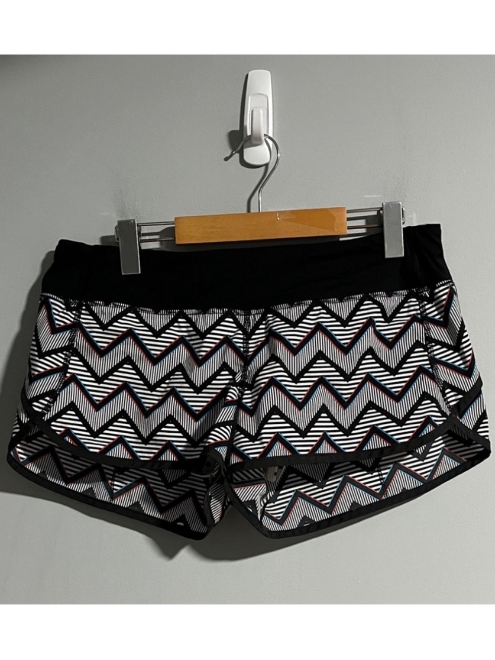Rare Lululemon Seawheeze Speed Shorts